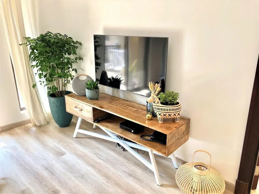 Luxurious 2 bedroom w/terrace Downtown