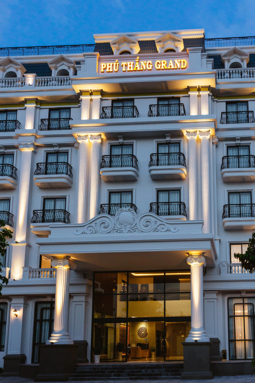 PHU THANG GRAND HOTEL