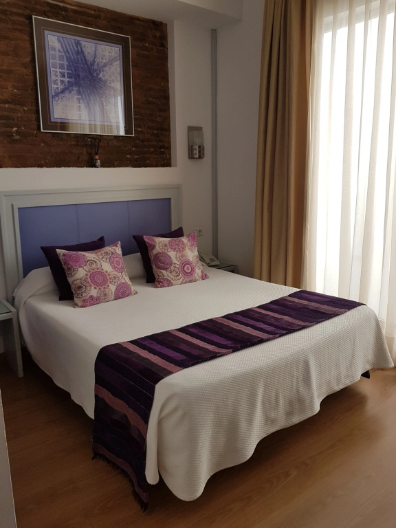 Hotel y Apartamentos Doña Lola