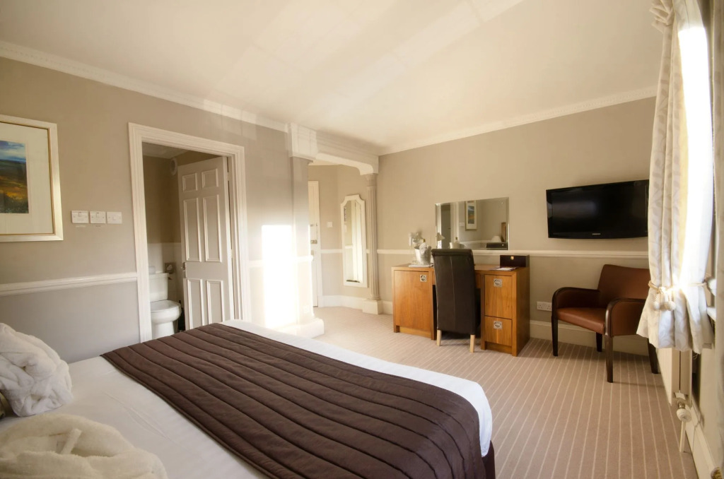 Hatton Court Hotel