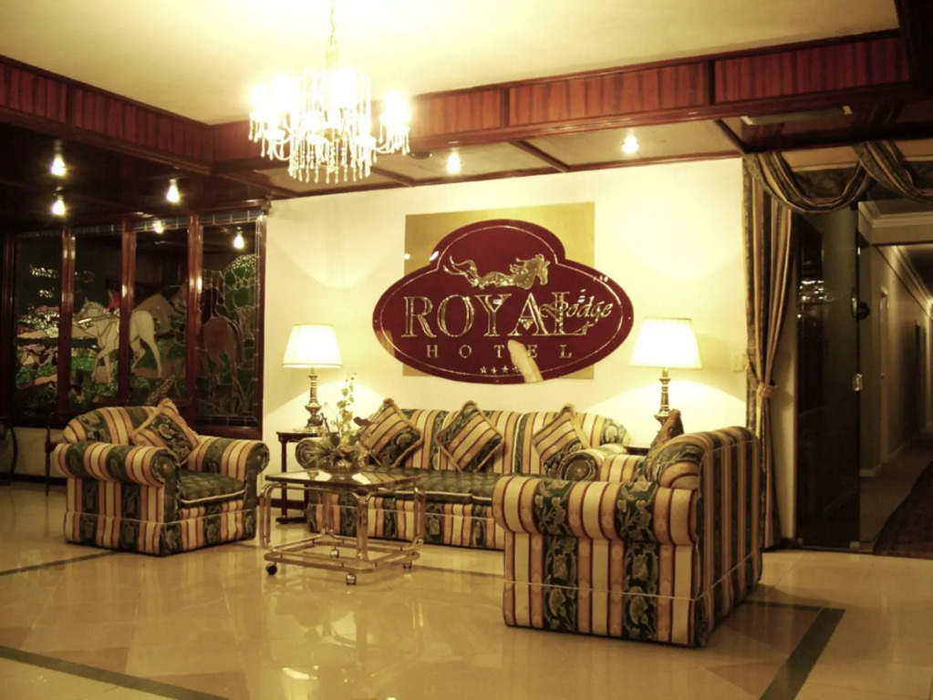 Royal Lodge Hotel