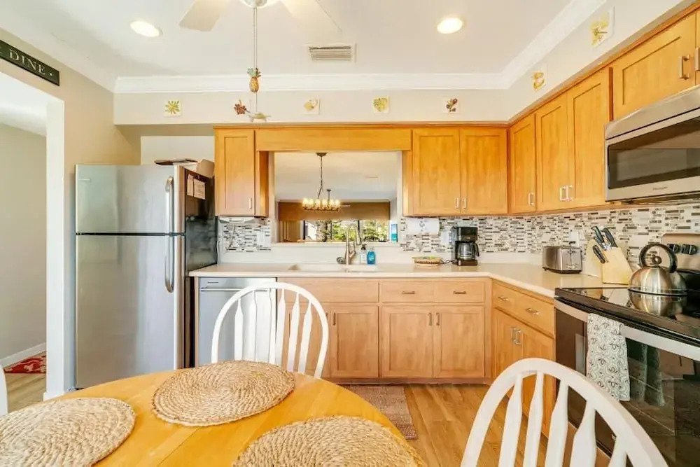 Coastal Lakehouse Condo on Siesta Key Public Beach