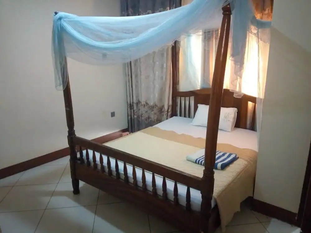 New Lions Hotel