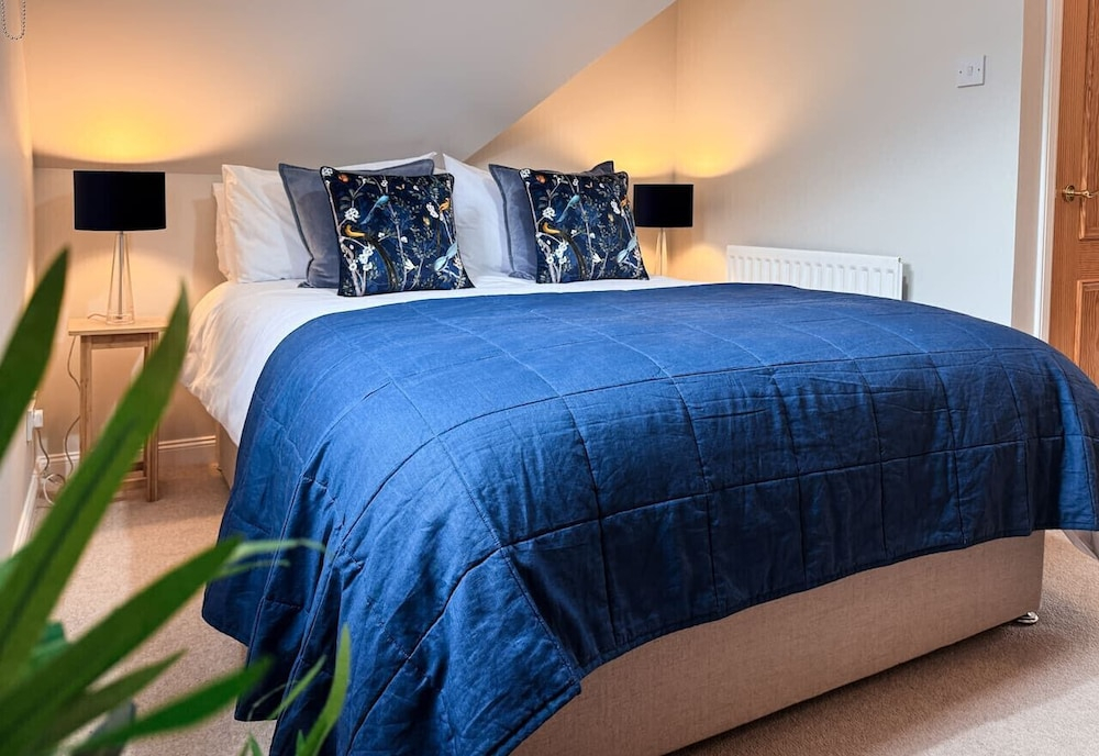 Quiet Riverside Retreat in Royal Deeside Ballater