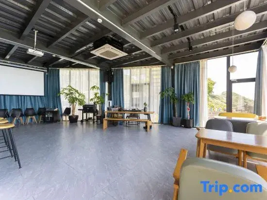 Wenling yinxingyuan seaside home stay
