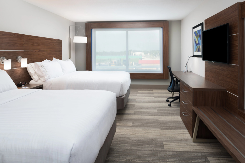 Holiday Inn Express & Suites Kingdom City by IHG