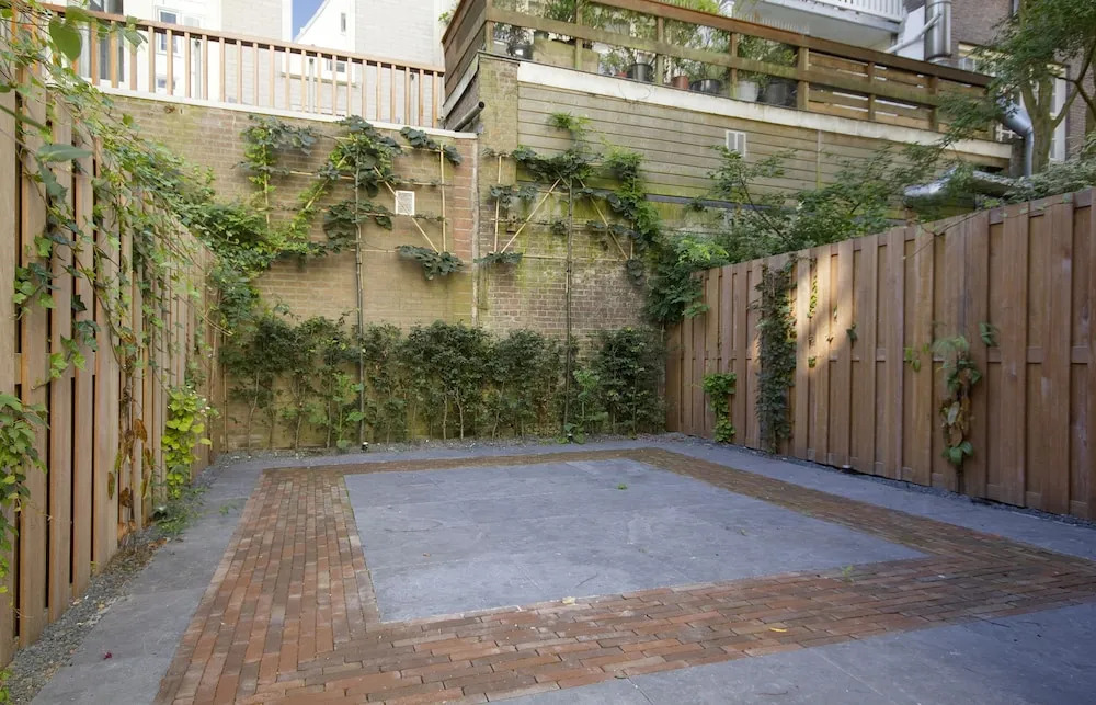 Modern & Luxurious 2 Bedroom Apartment