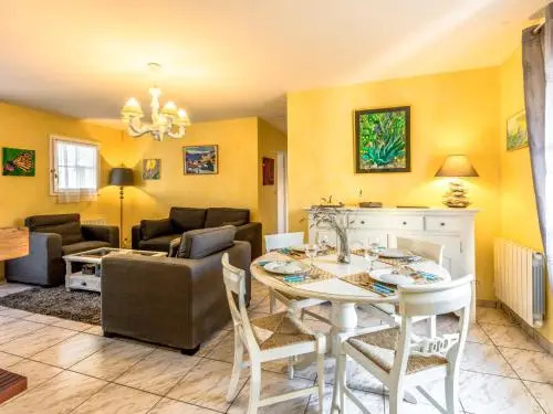 Holiday Home Les Grillons