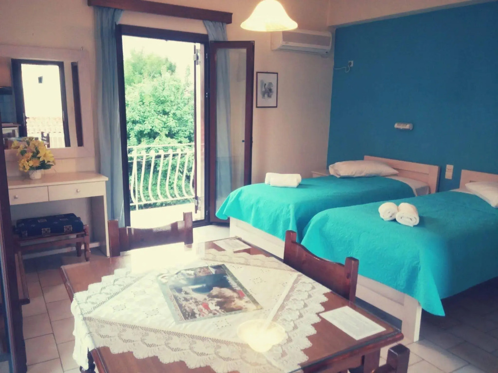 Byron Hotel