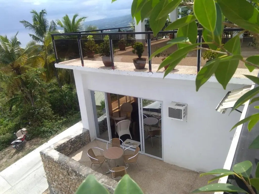 Seaview Mansion Dalaguete Apartment 4 -Family