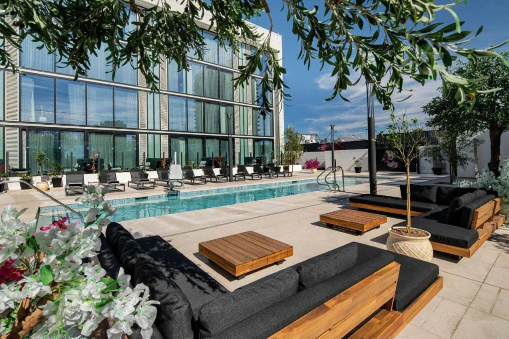The ENGLiSH Hotel, Las Vegas, a Tribute Portfolio Hotel