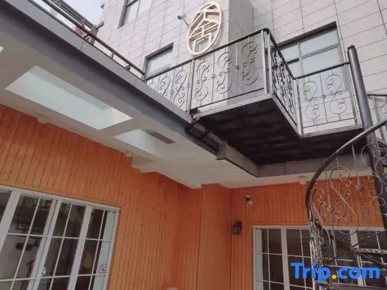 Lingering Homestay Shanghai