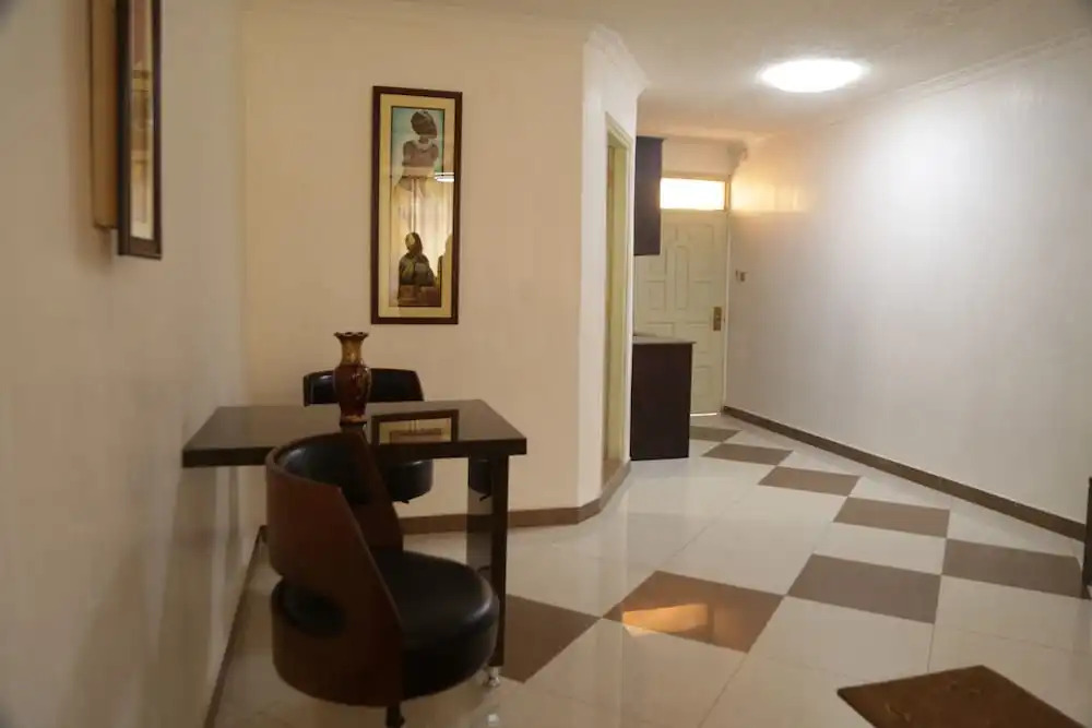 Elite Suites Hotel