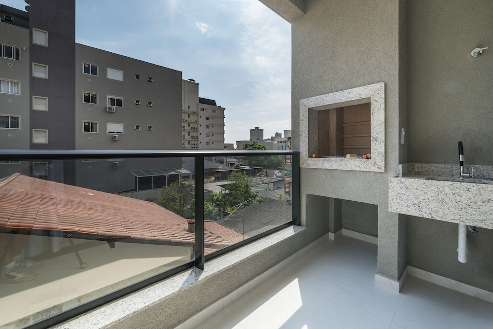 1034 - Apartamento com piscina apto 104