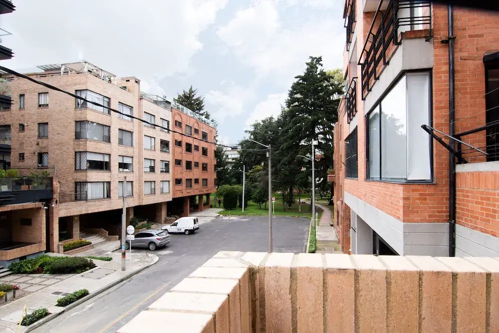 w Charming 2BR w Fantastic Deco in Unicentro