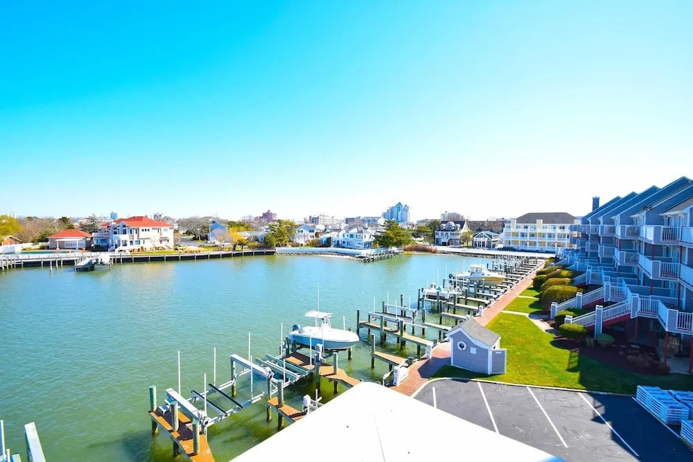 Harbour Island 308M