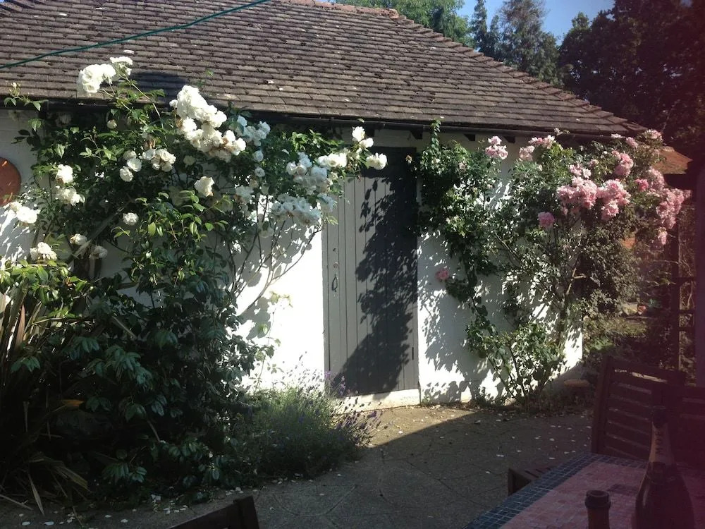 West End Lodge