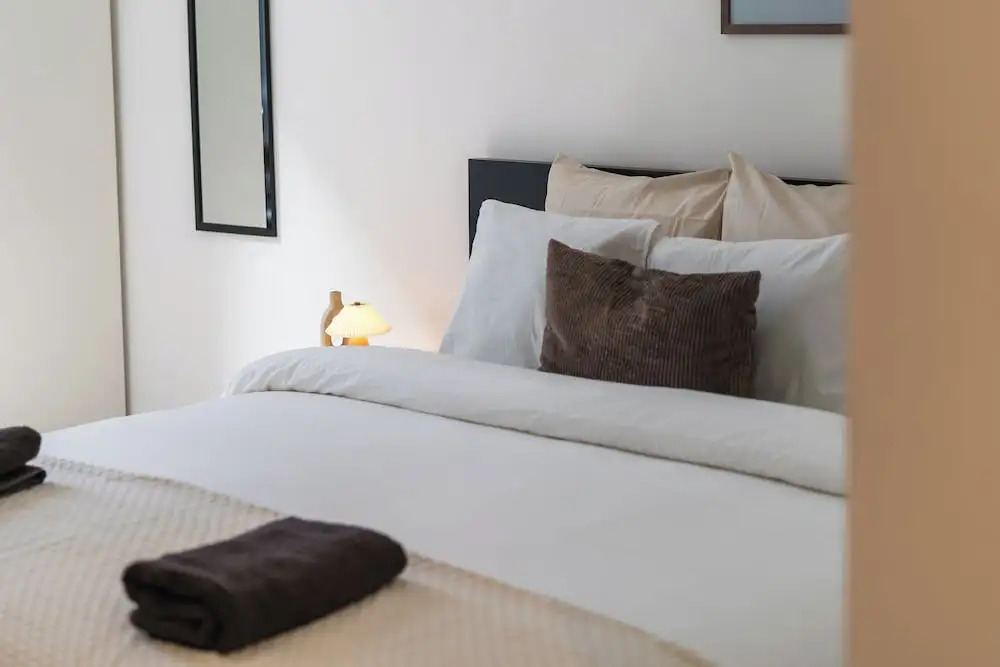 Central Ghent Stylish 1BR&1LR Apt WIFI