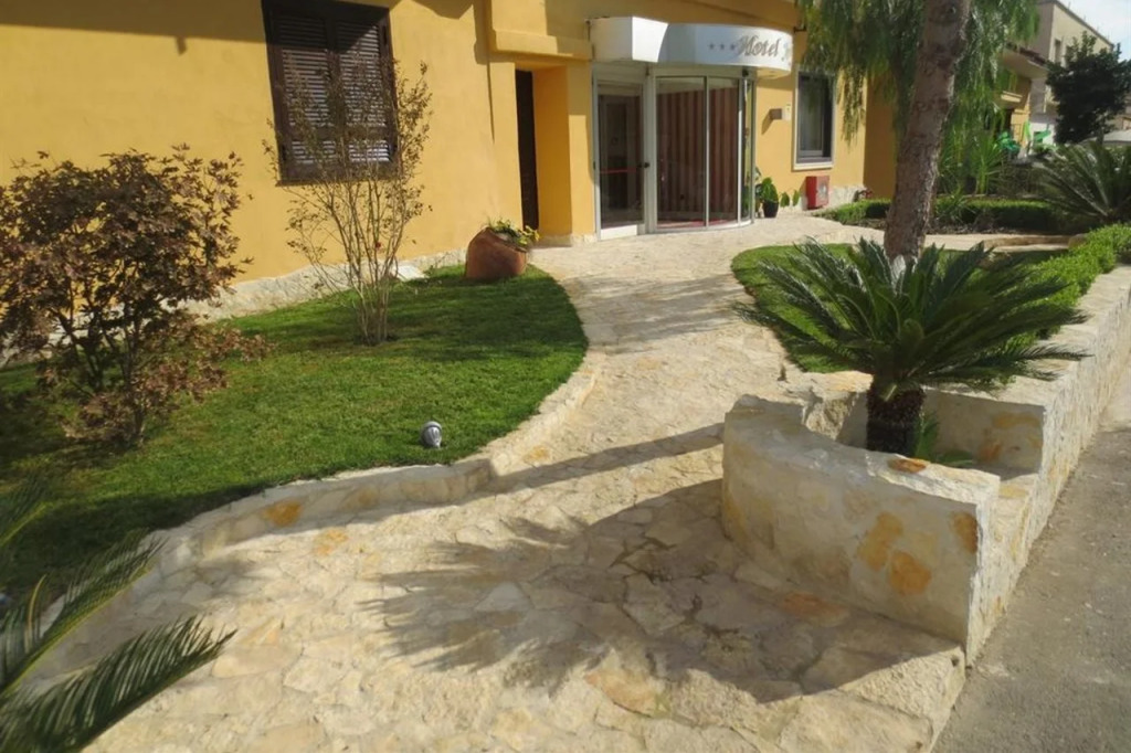 Hotel Joyfull