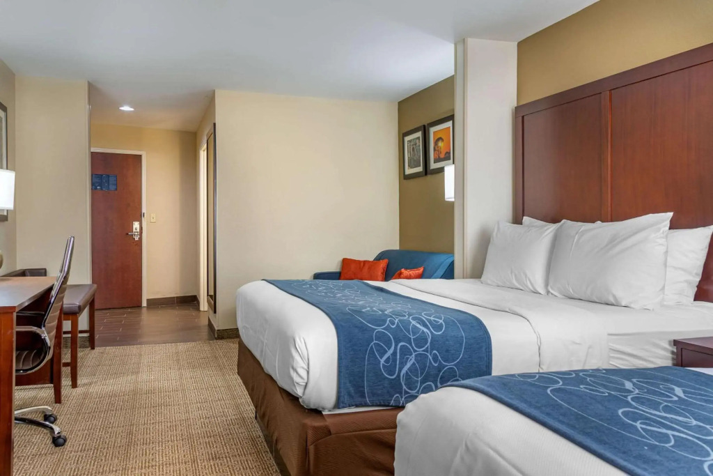 Comfort Suites Savannah Gateway I-95