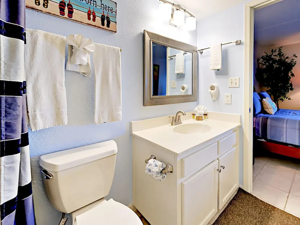 4400 Gulf Blvd Condo Unit 408