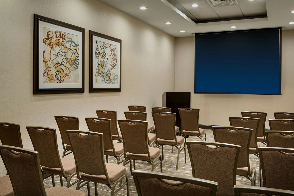 Embassy Suites by Hilton Dallas-Love Field