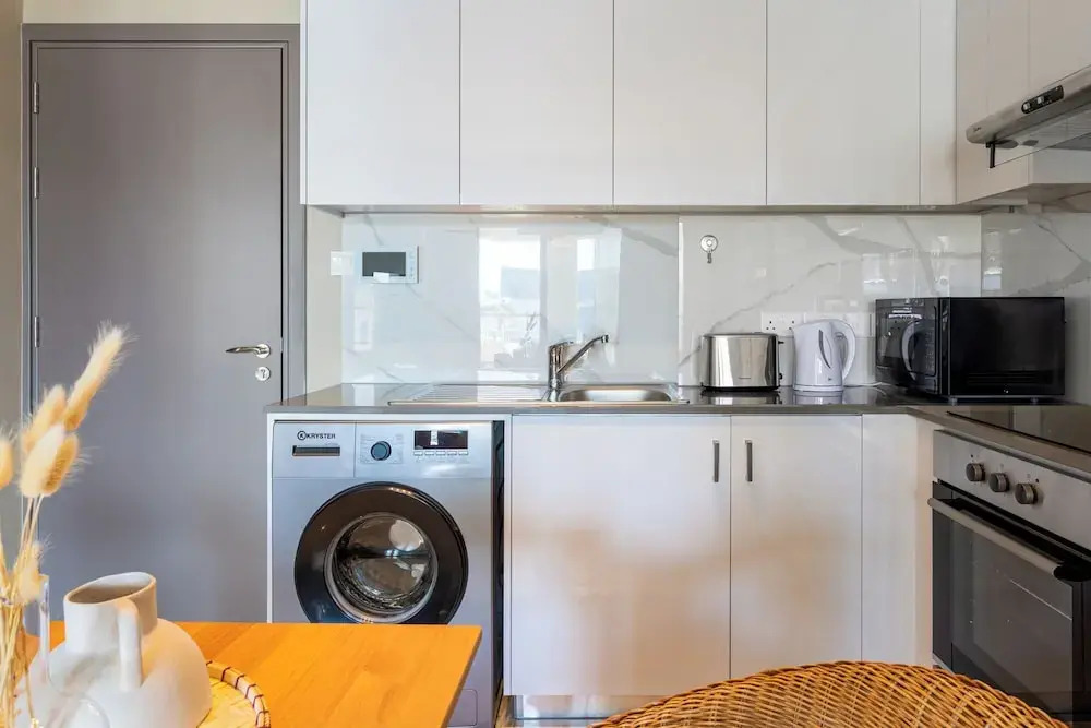 Sundrop 1-Bedroom Apartment in Larnaca
