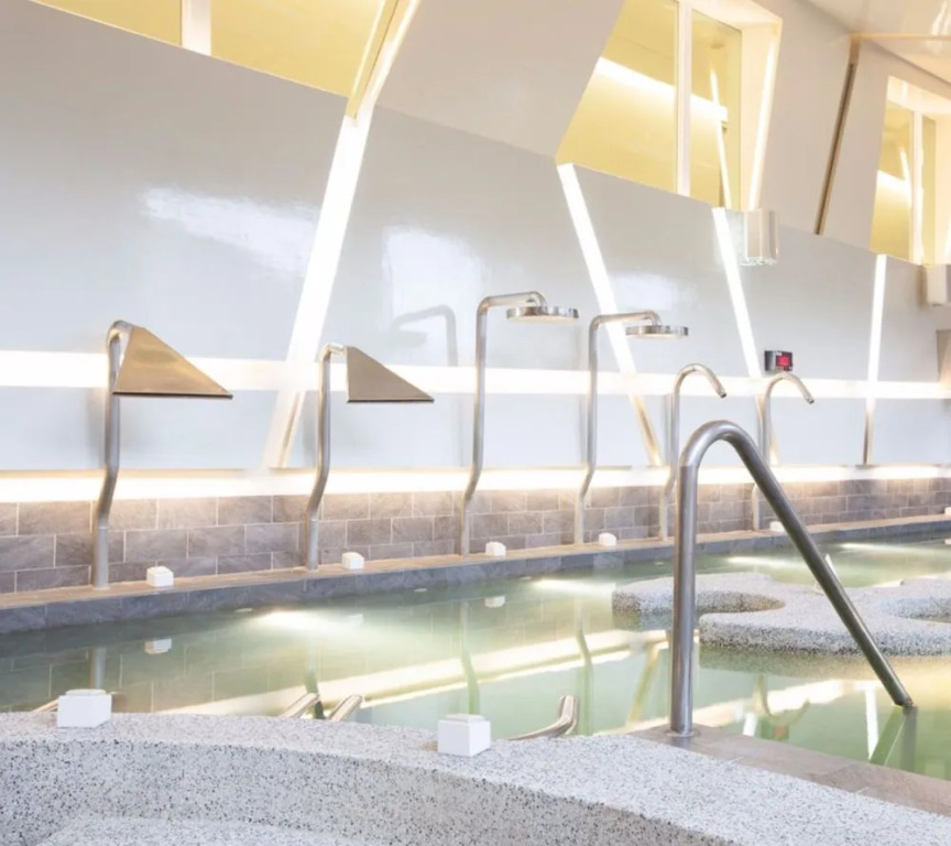 Jiaoxi Hot Spring Hotel