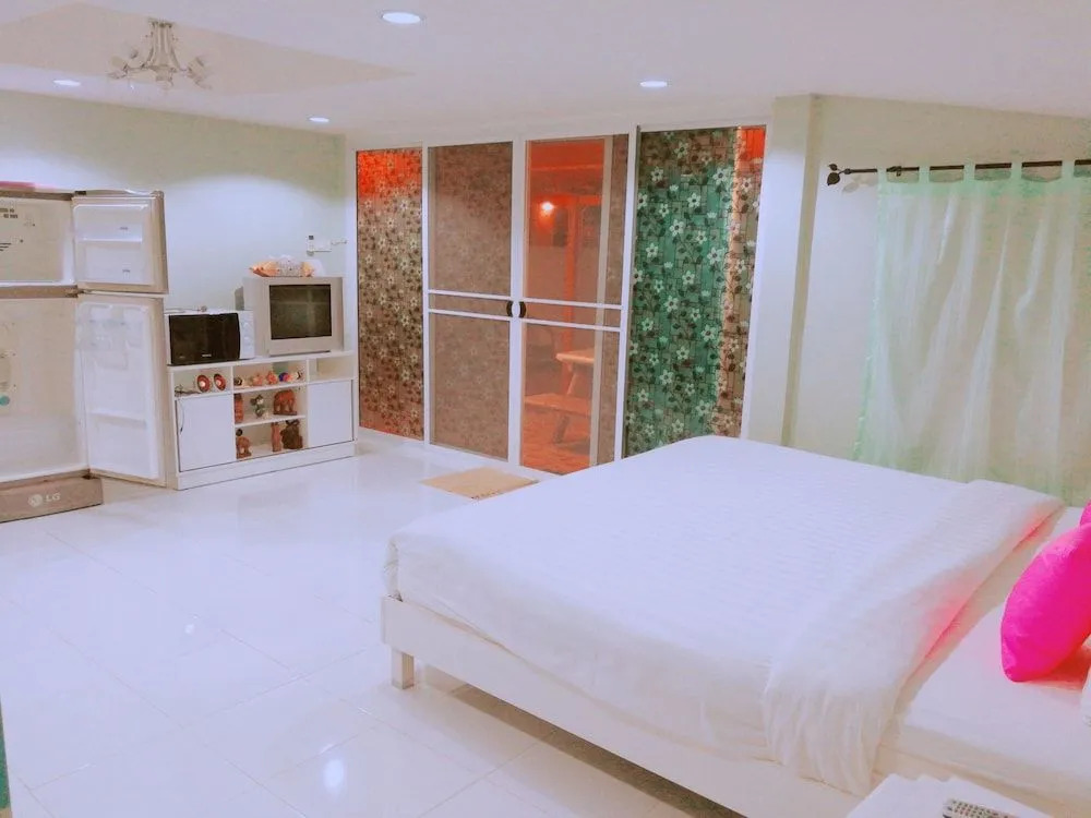 Huahin Pool Villa By Opal