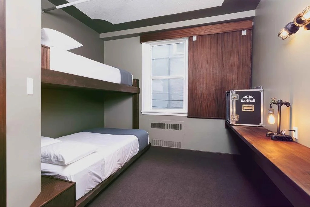 Crash Hotel Downtown Edmonton