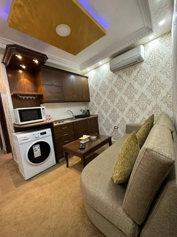 Al-burj Apart 7th Circle