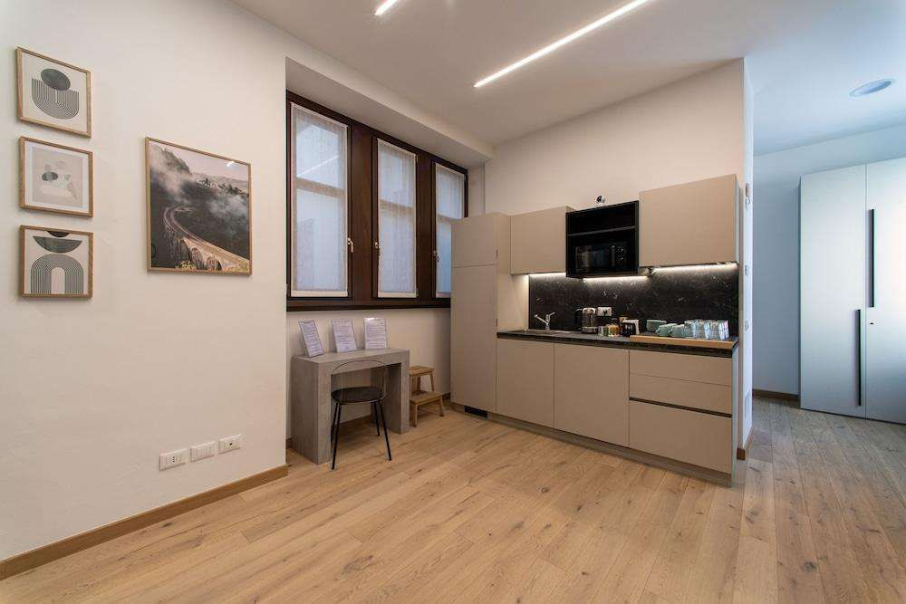 House of Bruno Apartments - NO Reception