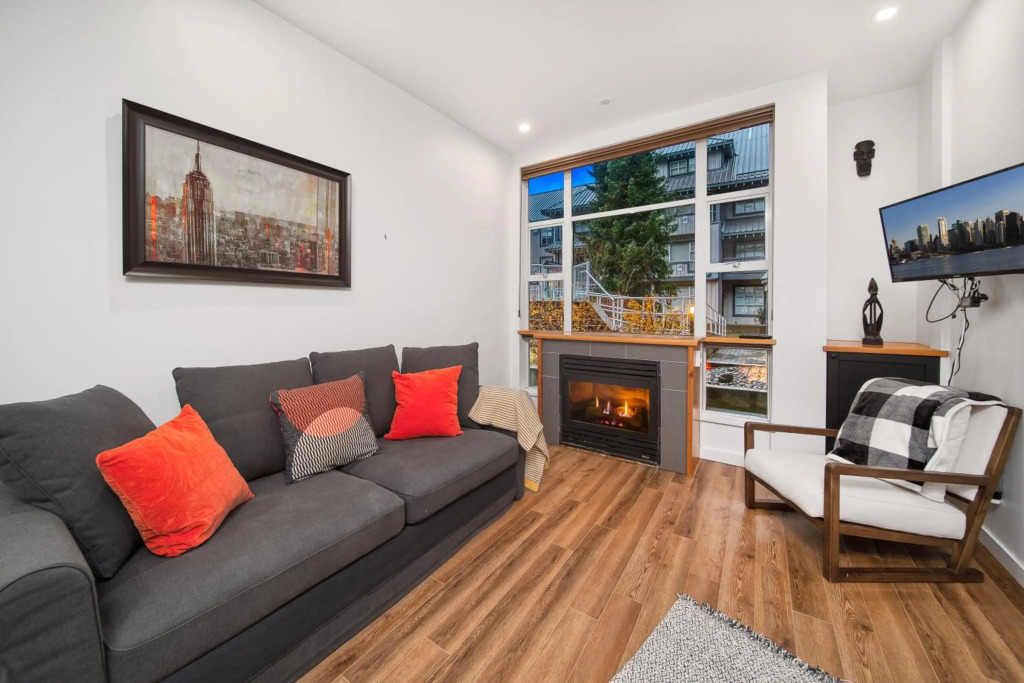 Luxury and Modern Studio at Blackcomb base