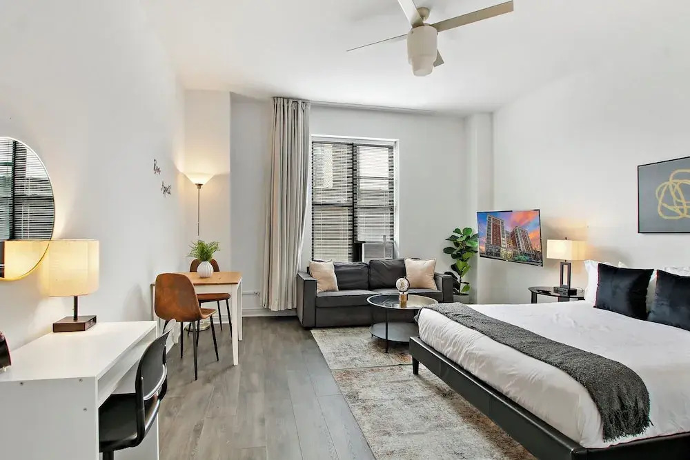 Chic Studio - Del Prado 418