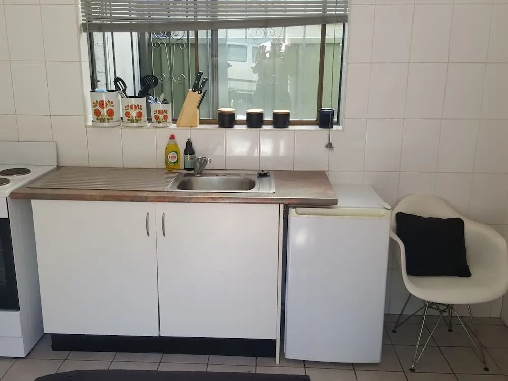 BUDGET BUDGET Marlborough St Apartments