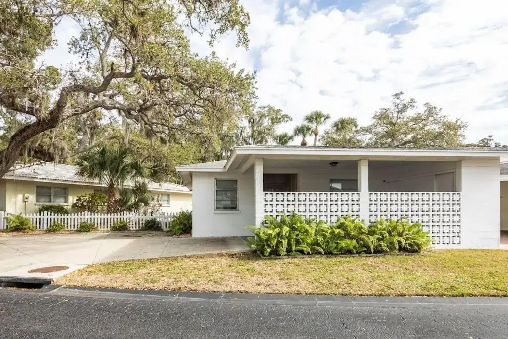 Recently Updated Cozy Siesta Key Beach Villa