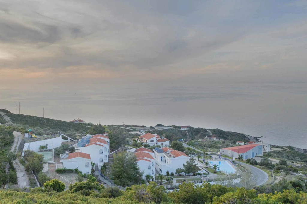 Karras Star Hotel