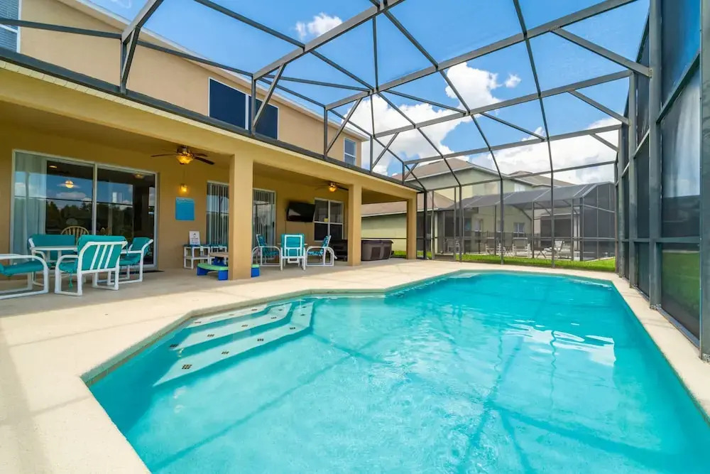 87631 Games Room+2-masters+hottub+water View!