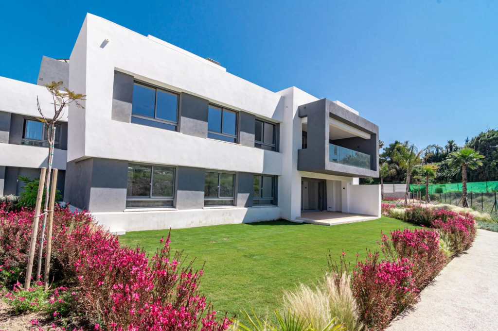 VG13- Modern apartment, 5 min to beach
