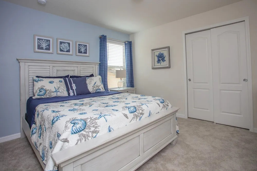 9 Bedroom Vacation Home in Windsor at Westside
