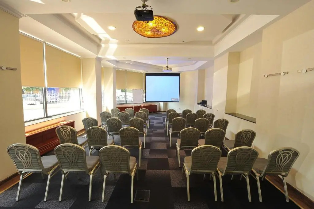 Crystal Palace Hotel