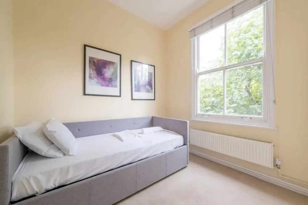 Lovely 2 Bedroom Apartment With Great Transport Links
