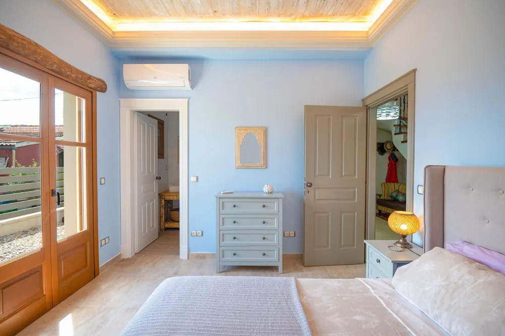 Bee Tree Villa