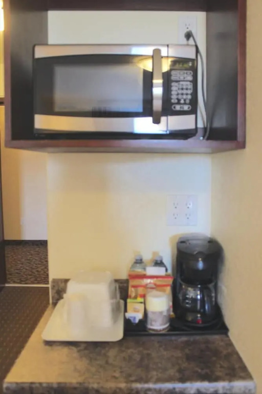 Prairie Moon Inn & Suites Unity
