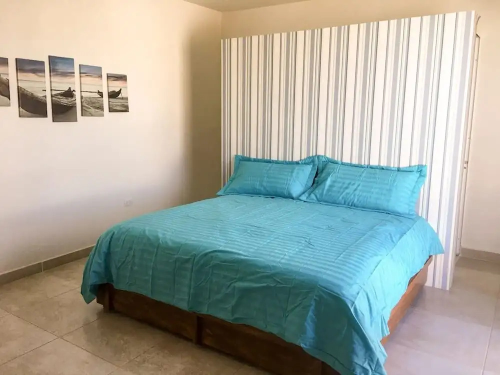 Big House Pool Grill, 4 Bedrooms 12 ppl AC Ocean view TV WIFI