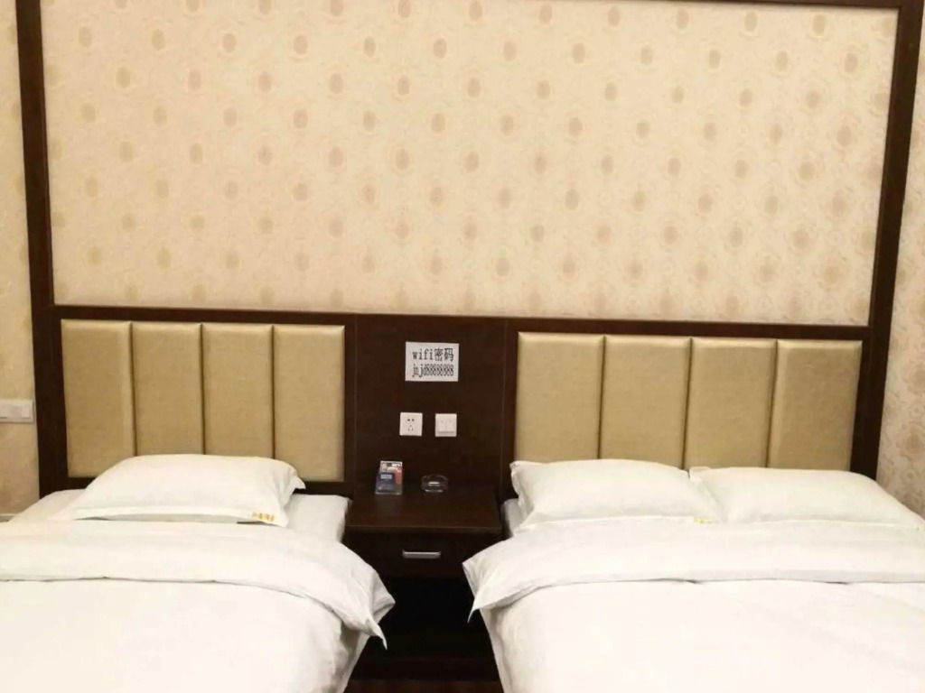 Yuxi Jiangnan Hotel (High-speed Railway Station)