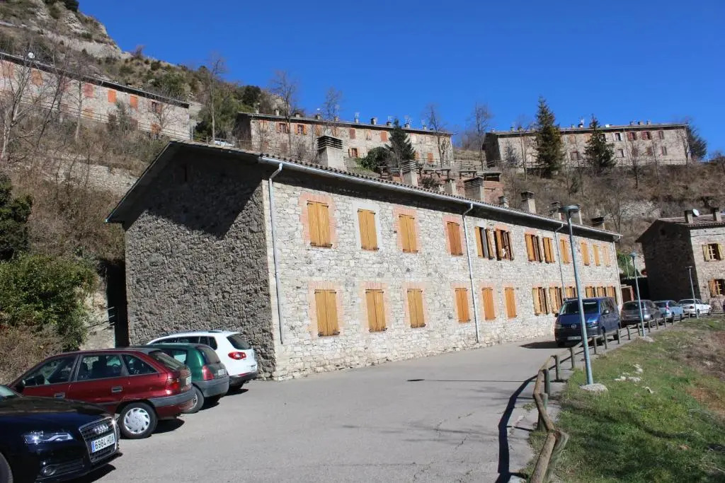 Duplex para 4 en Cercs- A 40 mins de Coll de Pal