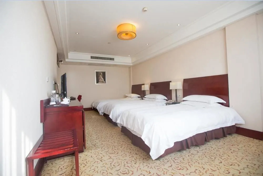 Mingxiang Hotel (Wenling Zeguo Passenger Transport Center)