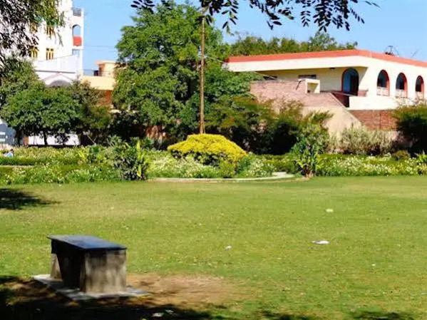 Sri Radha Krishna Kunj