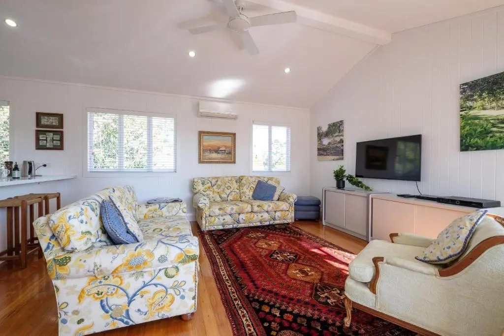 Central Cottage